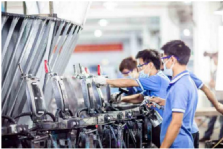 บล็อกบริษัทล่าสุดเกี่ยวกับ จากงานสู่การพักผ่อน: เก้าอี้ผู้บริหารช่วยรองรับการใช้งานตลอดวันได้อย่างไร