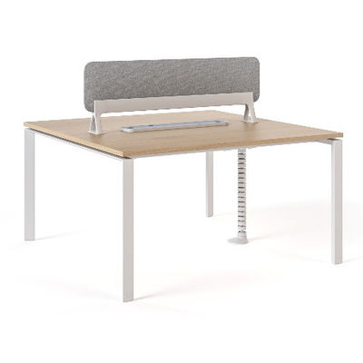 ห้องทํางาน 2 คน 2 ด้าน โต๊ะพนักงาน พร้อมจอบริหารสายไฟฟ้า สไตล์โมเดิร์น